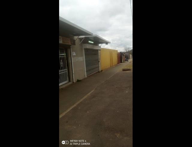RETAIL PROPERTY TO RENT IN WEST TURFFONTEIN